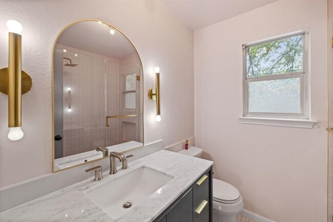 Building Photo - 12761 Council Bluff Dr