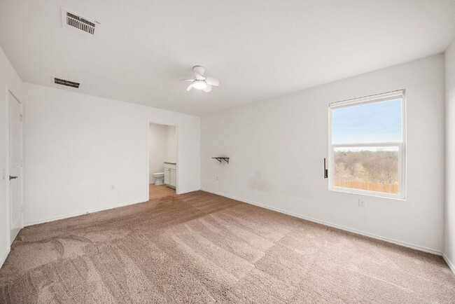 Building Photo - 5703 Dewberry Run