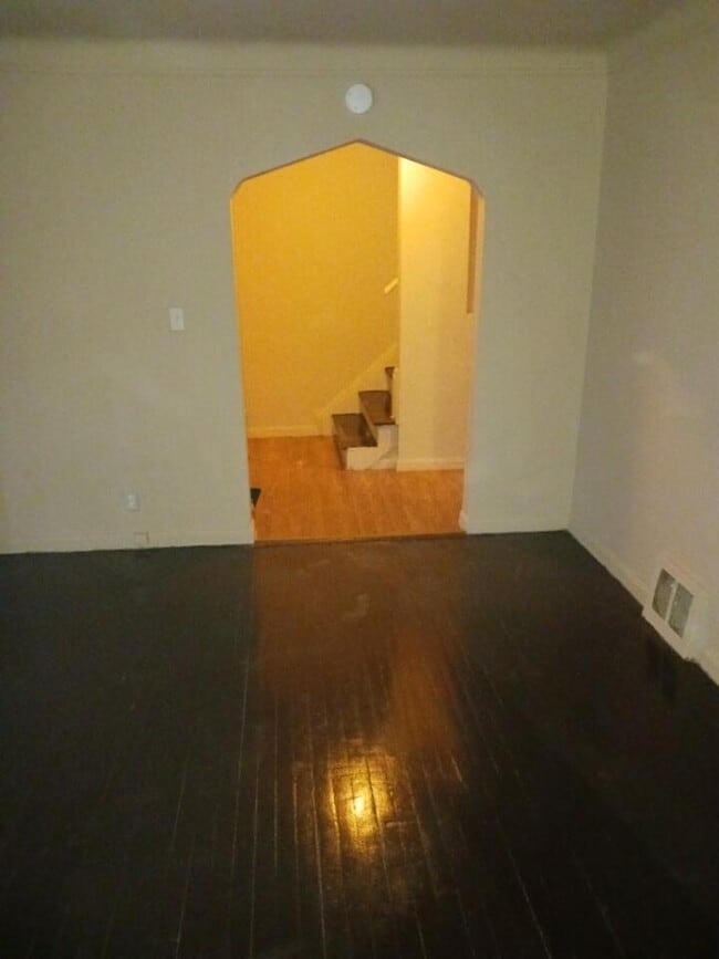 Building Photo - 3364 Ewald Cir