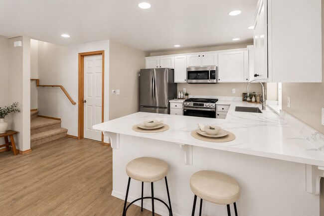Building Photo - Beautifully Remodeled 3 Bed, 2 Bath Home in Northgate! Near Light rail, UW Medical.