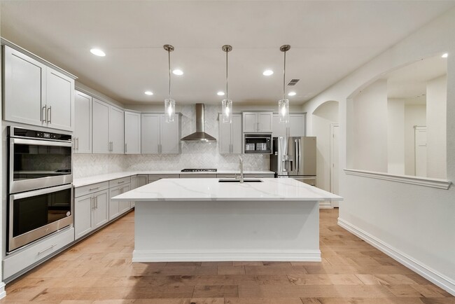 Building Photo - 5200 Amphora Ave