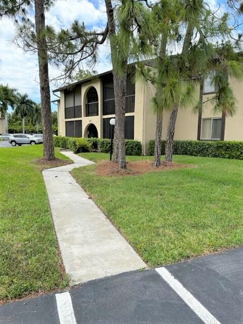 Building Photo - 441 Pine Glen Ln