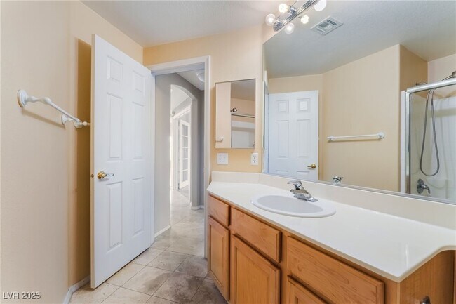 Building Photo - 10830 Amber Ridge Dr