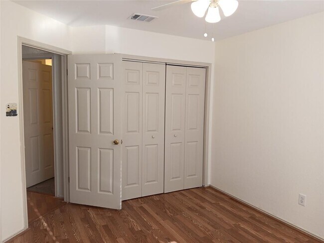 Building Photo - 14645 Montoro Dr