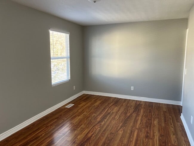 Building Photo - Beautiful Single-Family Home for Rent in Springville!