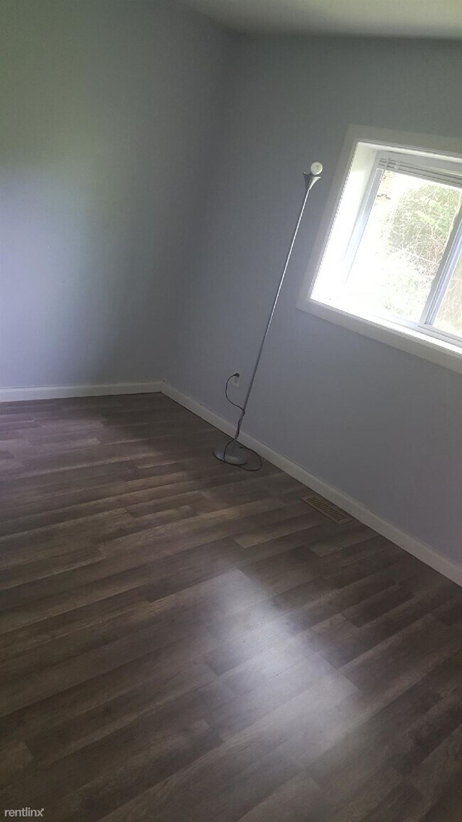 Building Photo - 2 br, 1 bath Duplex - 10118 Camshire Ct