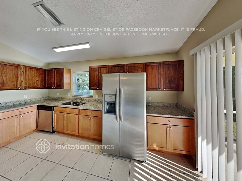 Building Photo - 6242 White Clover Cir