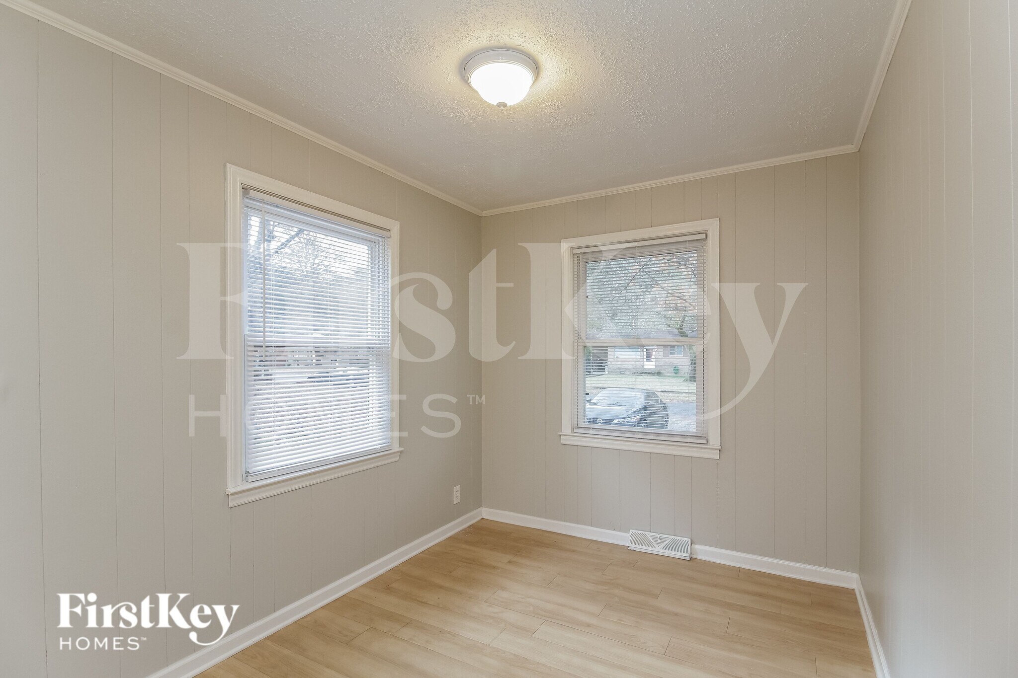 Building Photo - 2754 Mary Ave