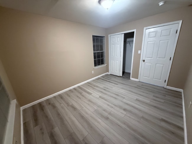 Building Photo - 708 Stony Brook Way