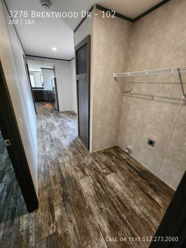 Building Photo - 3278 Brentwood Dr