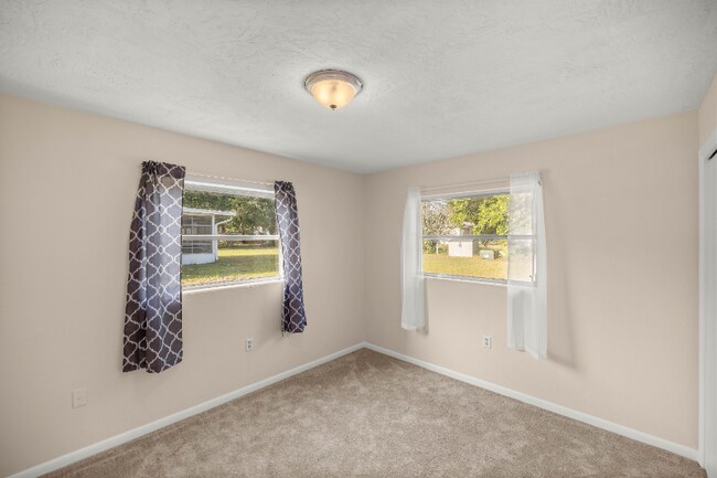 Building Photo - 88 S Adams St