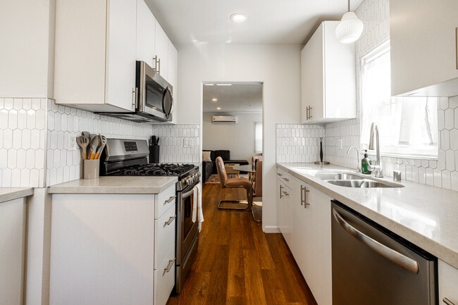 Building Photo - 4590 Winona Ave
