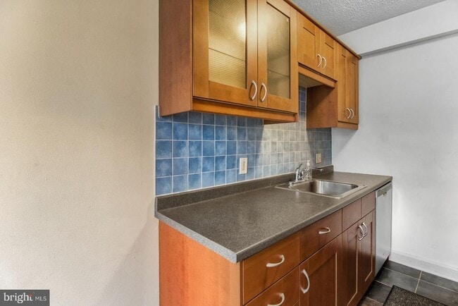 Building Photo - 3051 Idaho Ave NW