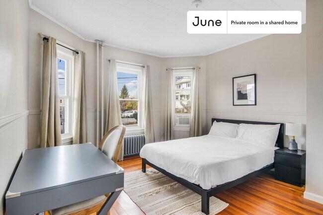 Building Photo - 29 Craigie St