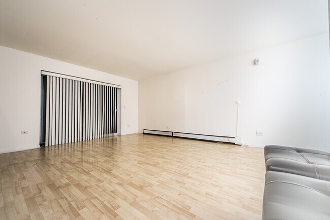 Building Photo - 2226 S Goebbert Rd