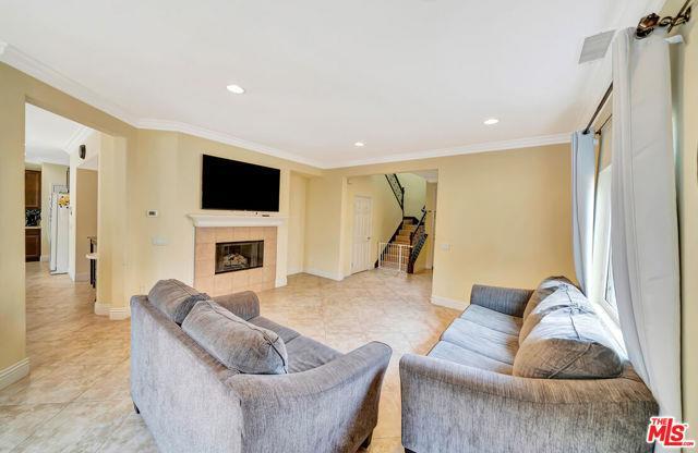 Building Photo - 27060 Mountain Willow Ln