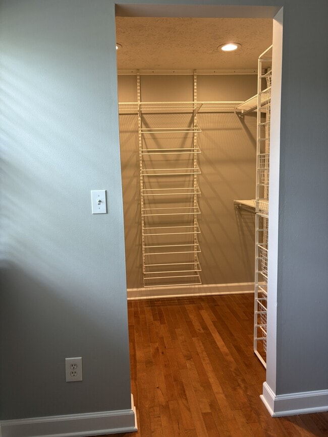 Building Photo - 412 Kojun Ct