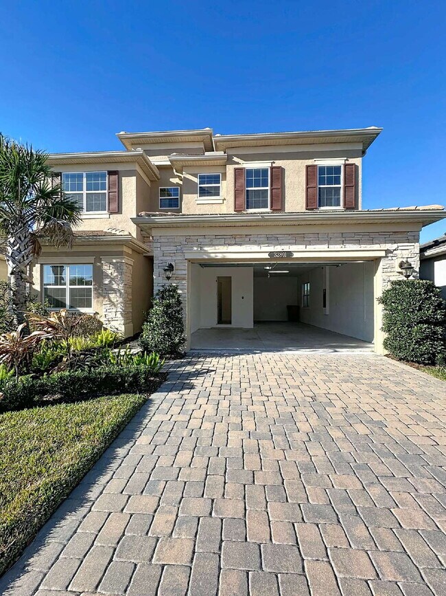 Building Photo - 32801 Tree of Life Ave