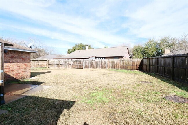 Building Photo - 13314 Ensley Wood Dr
