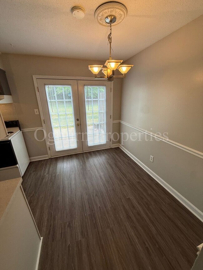 Building Photo - 2350-E BAY MEADOWS COURT