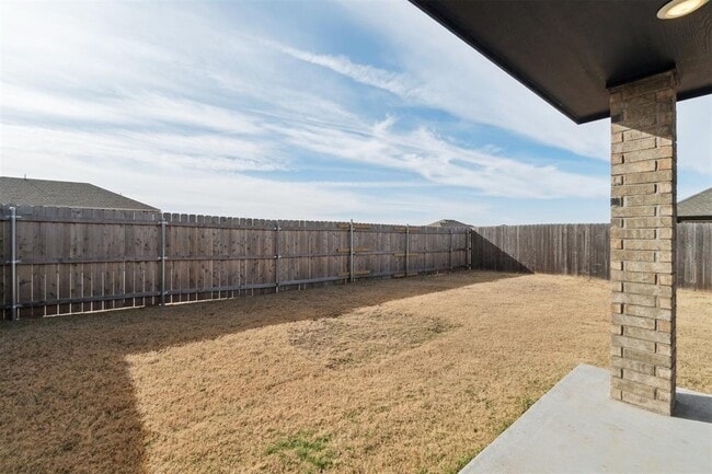 Building Photo - 19701 Brookville Dr