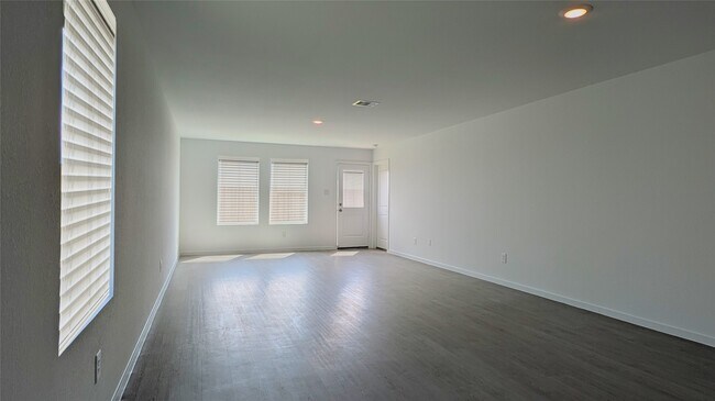 Building Photo - 21646 Cottonwood Mdws Trl