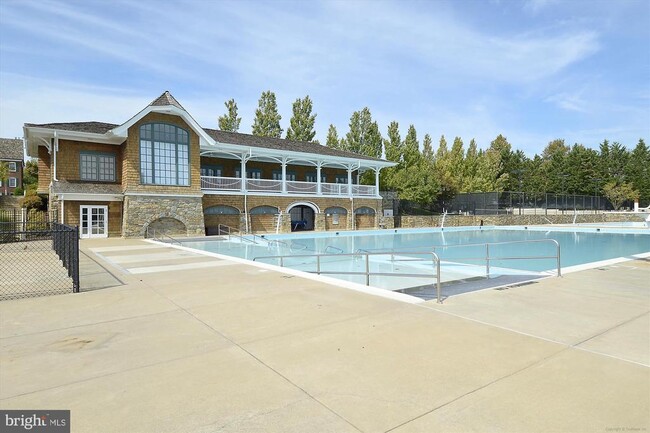 Building Photo - 164 Kendrick Pl