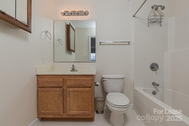 Building Photo - 110 Mendover Dr