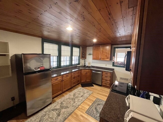 Building Photo - 1316 US-302