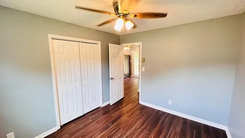 Building Photo - 2141 Robin Hood Ct