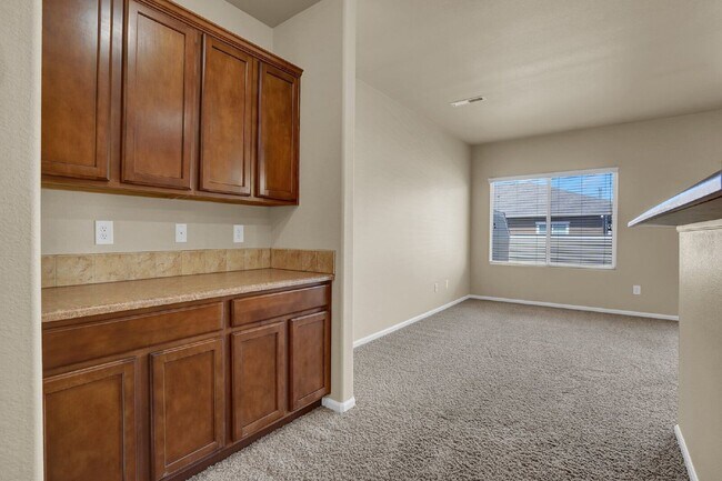 Building Photo - 5647 Celtic Cross Grove