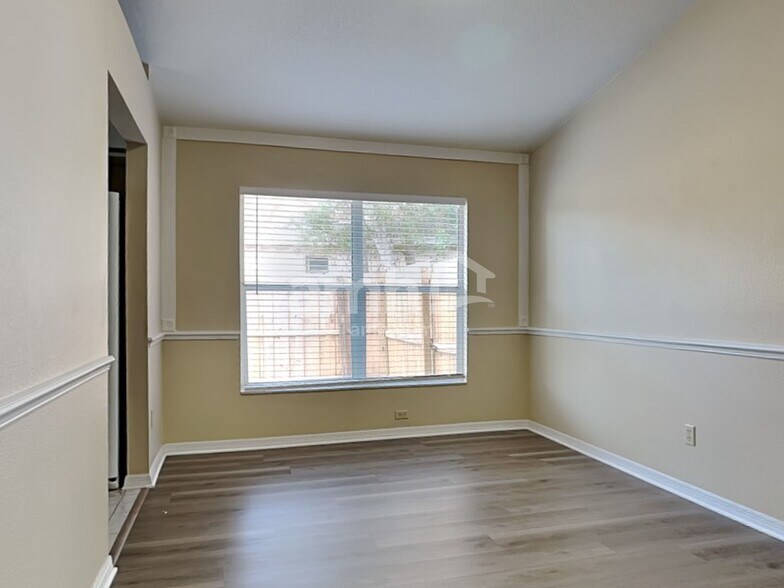 Building Photo - 1722 Wakefield Dr