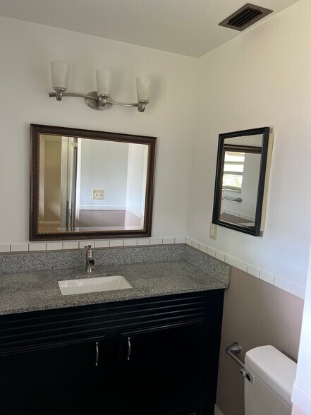 Building Photo - 444 Georgia Ave