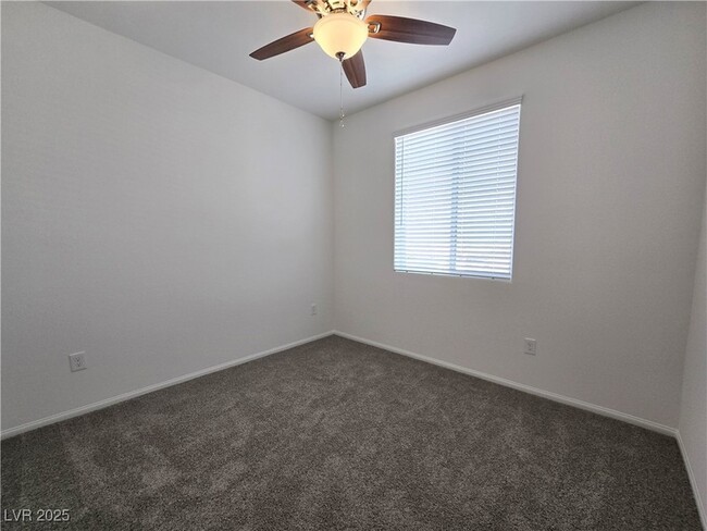 Building Photo - 5717 CRENELLATED St