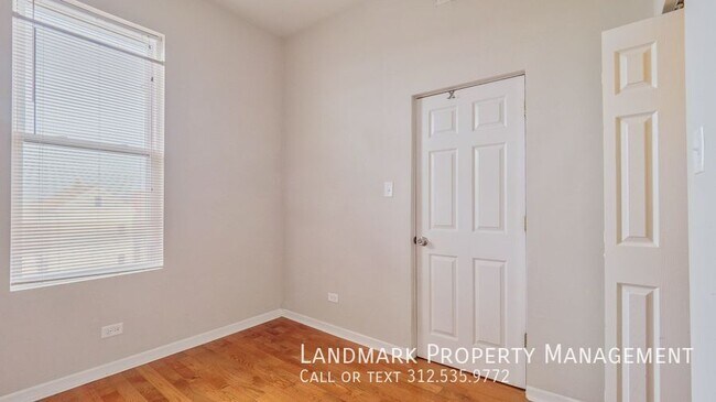 Building Photo - 2130 W Cermak Rd