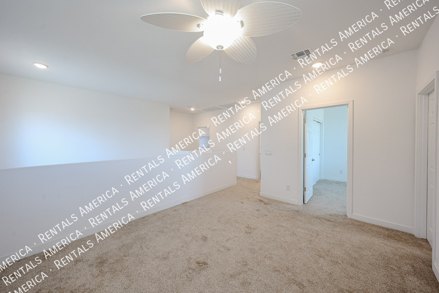 Building Photo - 9436 E Supernova Dr