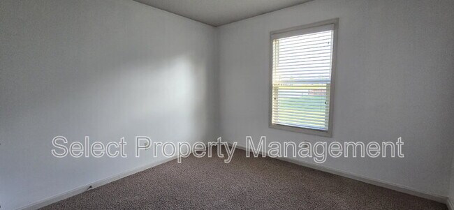 Building Photo - 9121 Brickshire Pkwy