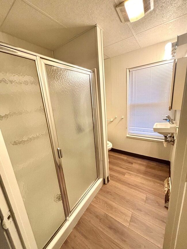 Building Photo - 715 6th St