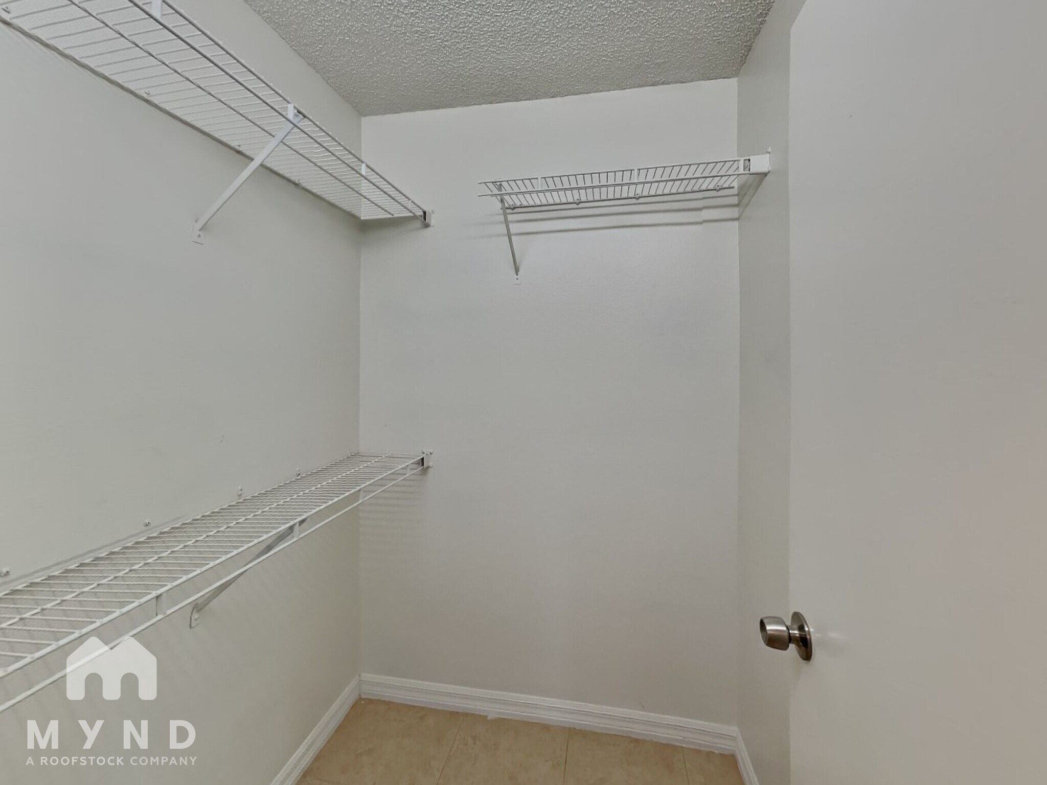 Building Photo - 10547 Cherry Oak Cir