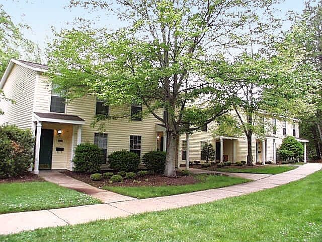Parkwood Townhomes And Apartments West Monroe La Apartment Finder Primary Photo Parkwood Townhomes And Apartments