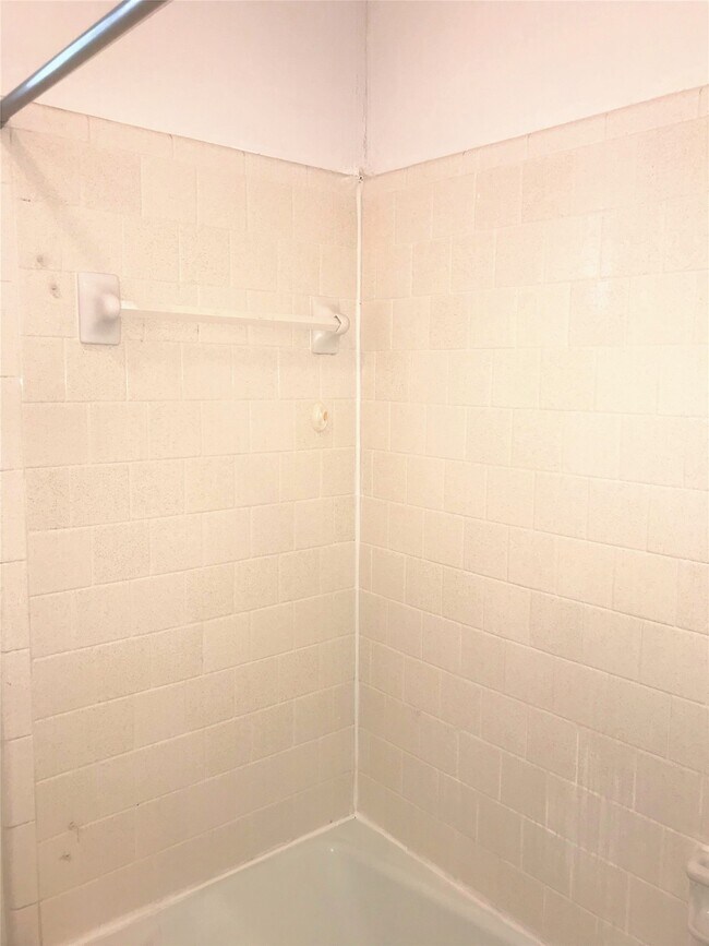 Building Photo - 12331 Scarcella Ln