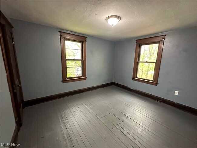 Building Photo - 526 Lexington Ave
