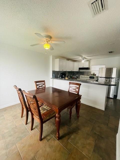 Building Photo - 2625 FL-590