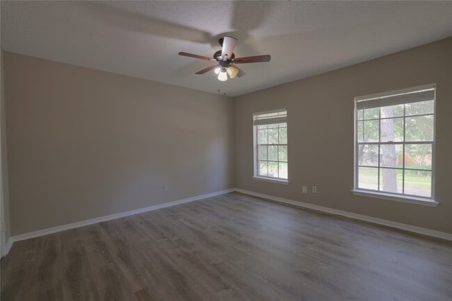 Building Photo - 15918 Pinyon Creek Dr