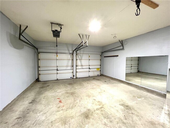 Building Photo - 8603 Bobcat Dr
