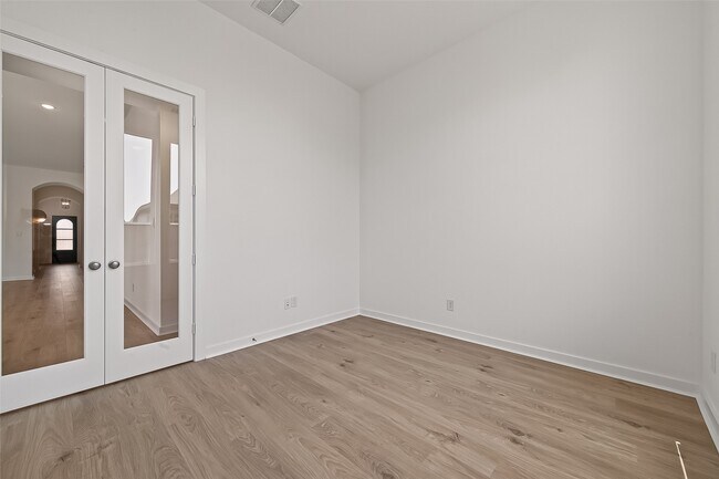 Building Photo - 5802 Reef Rdg Dr
