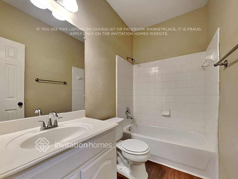 Building Photo - 2805 Beacon Hill Dr