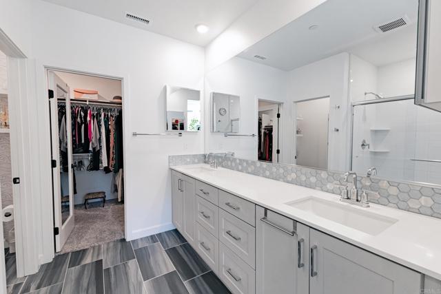 Building Photo - 10405 Galen Wy