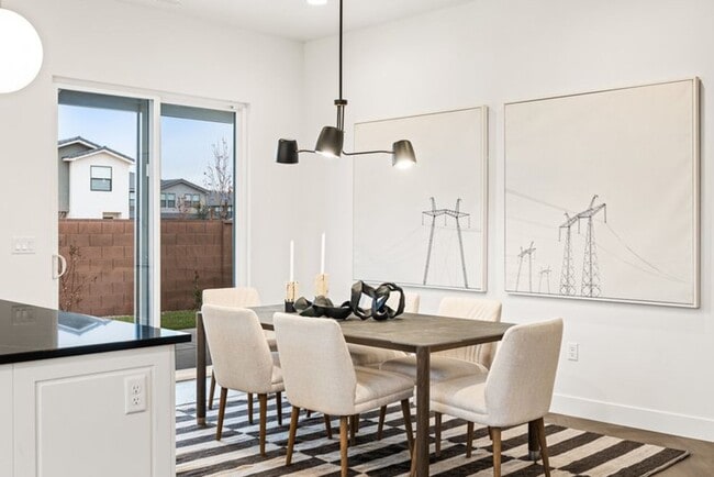 Building Photo - 3 Bedroom Single-Level Home with Resort-Style Amenities