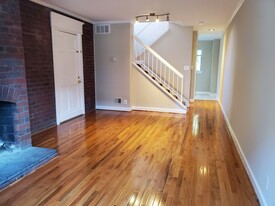 Building Photo - 1097 Paper Mill Ct NW